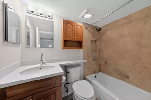 6443 Clarendon Hills Rd, Willowbrook, IL 60527 - Photo 12