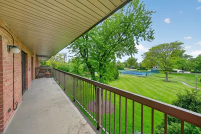 6443 Clarendon Hills Road #305A, Willowbrook, IL 60527 - Photo 4