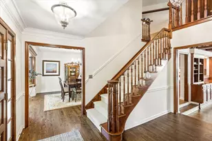 450 Stagecoach Run, Glen Ellyn, IL 60137 - Photo 2