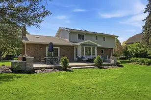 13326 W Creekside Dr, Homer Glen, IL 60491 - Photo 2