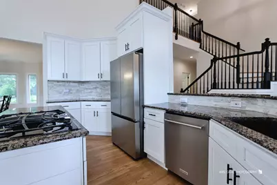 21827 W Riviera Court, Mundelein, IL 60060 - Photo 10