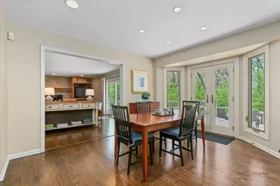 121 Pembroke Drive, Lincolnshire, IL 60045 - Photo 14