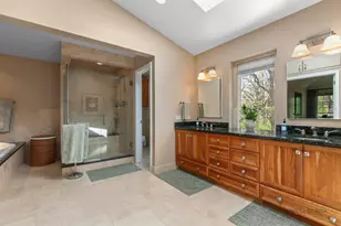 121 Pembroke Dr, Lincolnshire, IL 60045 - Photo 30