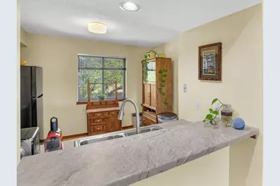 2108 Sunview Drive #2108, Champaign, IL 61821 - Photo 8
