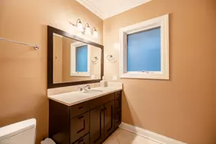 3709 N Ashland Ave, Chicago, IL 60613 - Photo 28