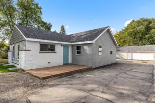 109 Raffel Rd, Woodstock, IL 60098 - Photo 1