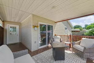 320 E Bogardus St, Paxton, IL 60957 - Photo 22
