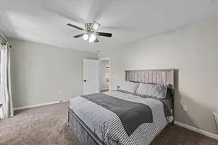 320 E Bogardus St, Paxton, IL 60957 - Photo 12