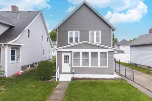 609 E Water St, Pontiac, IL 61764 - Photo 4