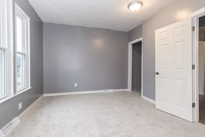 609 E Water Street, Pontiac, IL 61764 - Photo 10