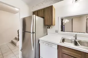 858 W Ainslie St, Chicago, IL 60640 - Photo 14