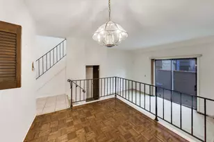 858 W Ainslie St, Chicago, IL 60640 - Photo 10
