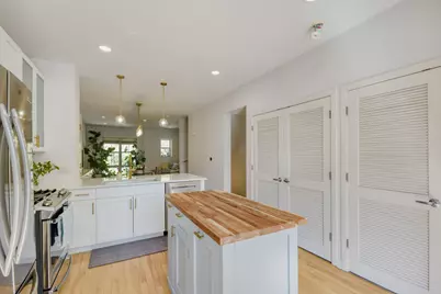 1219 W Grenshaw Street, Chicago, IL 60607 - Photo 6