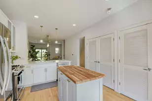 1219 W Grenshaw St, Chicago, IL 60607 - Photo 6
