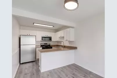 1129 N Red Oak Circle #2, Round Lake Beach, IL 60073 - Photo 8