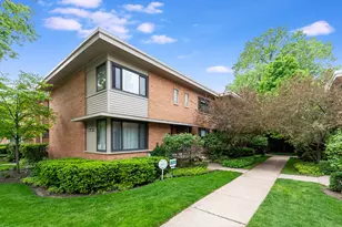 537 Ridge Rd, Wilmette, IL 60091 - Photo 1