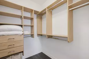 211 N Harbor Dr, Chicago, IL 60601 - Photo 18