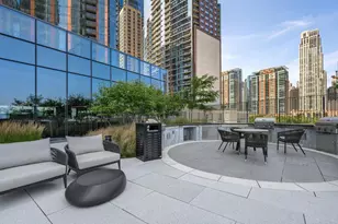 211 N Harbor Dr, Chicago, IL 60601 - Photo 28