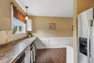 3085 Timber Hill Lane, Aurora, IL 60504 - Photo 8