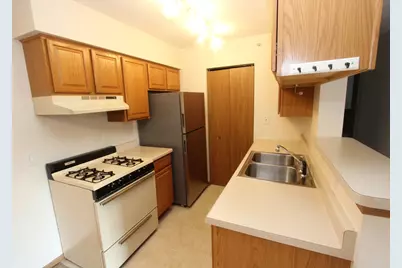 727 Elm Lane #206, Woodstock, IL 60098 - Photo 12