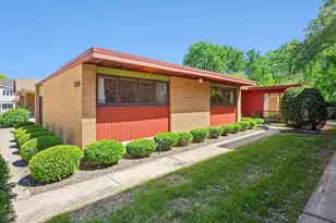 24 E Harding Ave, La Grange Park, IL 60526 - Photo 2
