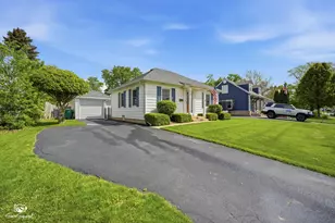 1611 Marquette Rd, Joliet, IL 60435 - Photo 2