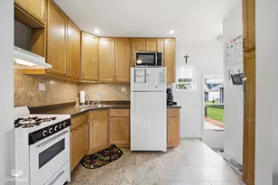 1611 Marquette Rd, Joliet, IL 60435 - Photo 6