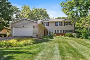 910 Division St, Barrington, IL 60010 - Photo 1