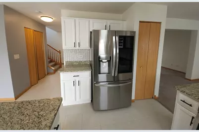 318 Zinnia Drive, Romeoville, IL 60446 - Photo 16