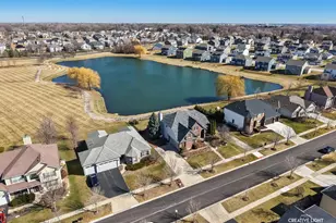 3534 Hidden Fawn Dr, Elgin, IL 60124 - Photo 4