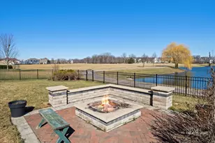 3534 Hidden Fawn Dr, Elgin, IL 60124 - Photo 30