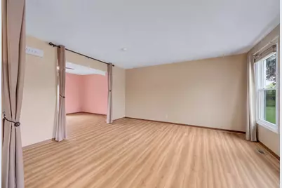 6806 Prairieview Avenue, Woodridge, IL 60517 - Photo 6