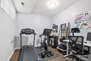 3045 N Damen Ave, Chicago, IL 60618 - Photo 14