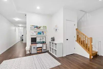 3045 N Damen Avenue #1, Chicago, IL 60618 - Photo 12