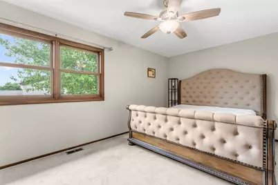119 Garland Court, Glendale Heights, IL 60139 - Photo 16