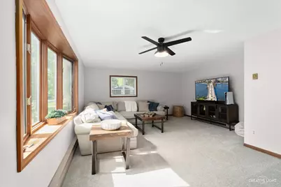 8N510 Thomas Road, Hampshire, IL 60140 - Photo 2