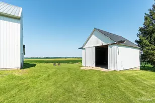 8N510 Thomas Rd, Hampshire, IL 60140 - Photo 32