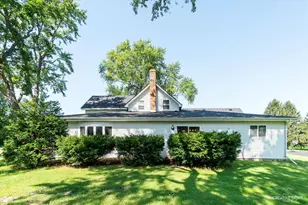 8N510 Thomas Rd, Hampshire, IL 60140 - Photo 1