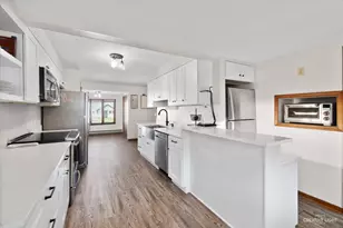8N510 Thomas Rd, Hampshire, IL 60140 - Photo 10