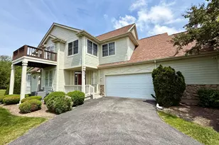 8674 Saddlebred Ct, Frankfort, IL 60423 - Photo 2