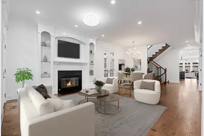 4336 N Claremont Avenue, Chicago, IL 60618 - Photo 2