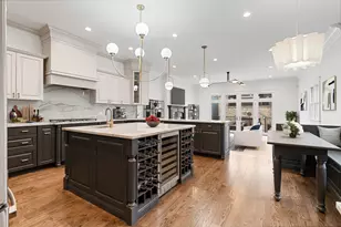 4336 N Claremont Ave, Chicago, IL 60618 - Photo 8