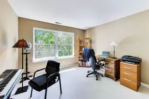 11171 Edgebrook Ln, Indian Head Park, IL 60525 - Photo 20