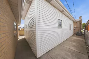 6500 W 64th St, Chicago, IL 60638 - Photo 28