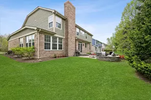 2304 Sarazen Dr, Vernon Hills, IL 60061 - Photo 30