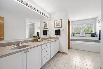 2304 Sarazen Drive, Vernon Hills, IL 60061 - Photo 22