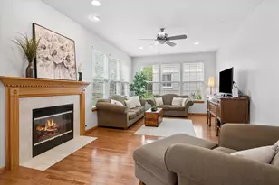 2304 Sarazen Dr, Vernon Hills, IL 60061 - Photo 8