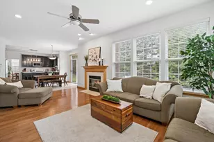 2304 Sarazen Dr, Vernon Hills, IL 60061 - Photo 10