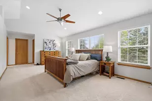 2304 Sarazen Dr, Vernon Hills, IL 60061 - Photo 20