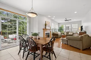 2304 Sarazen Dr, Vernon Hills, IL 60061 - Photo 12